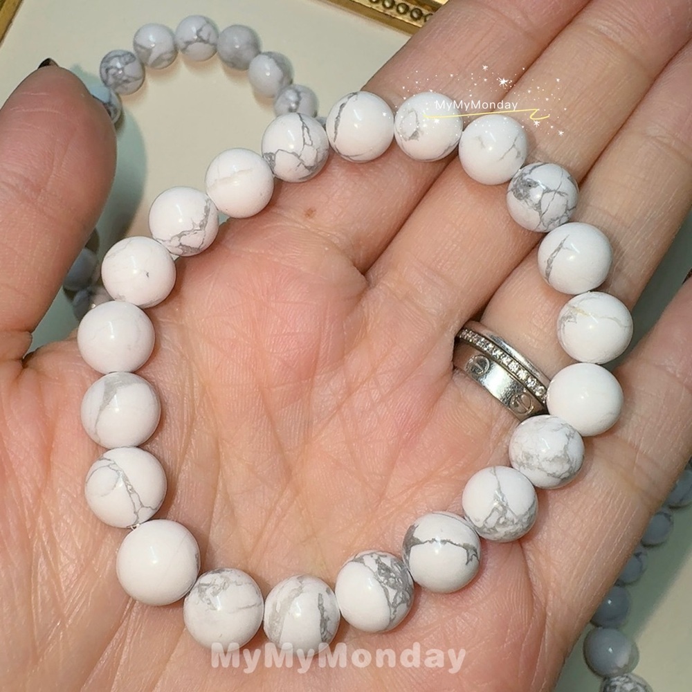 Howlite Bracelet 8mm - Picture 4 of 8